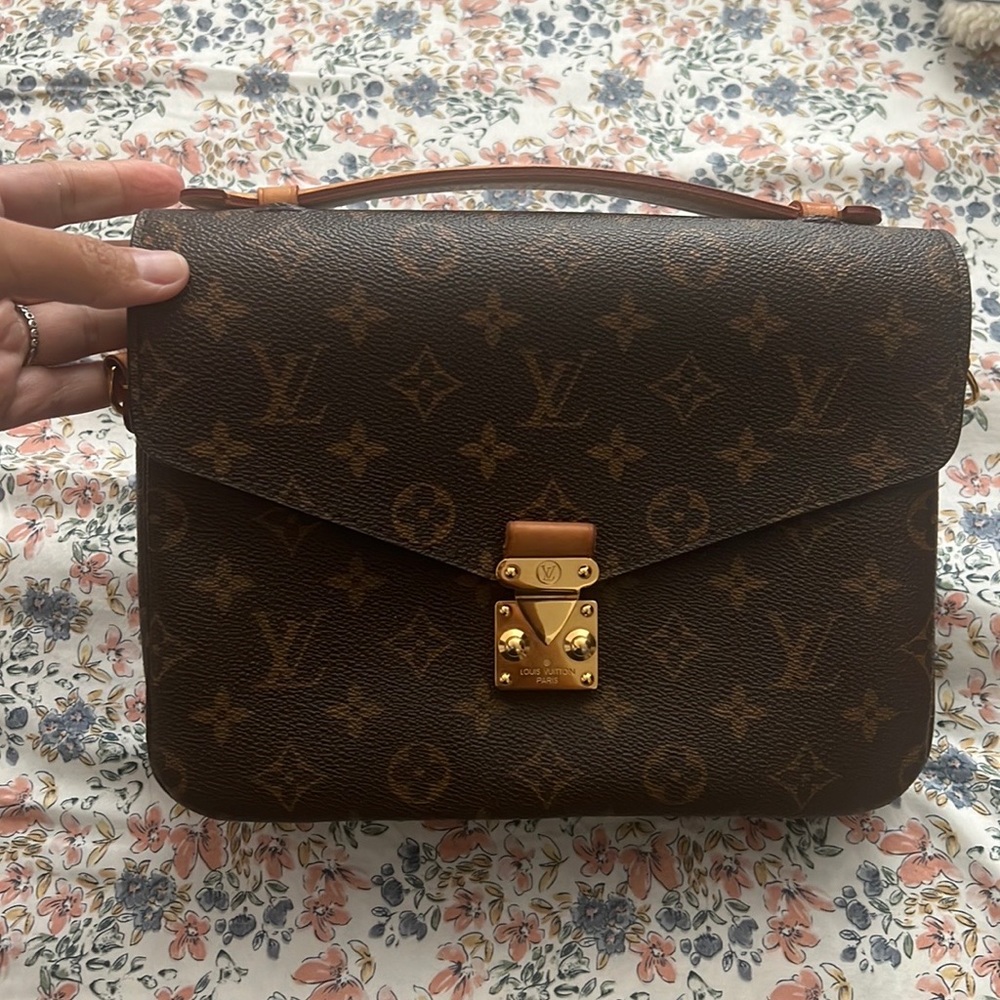 Louis Vuitton pochette Métis